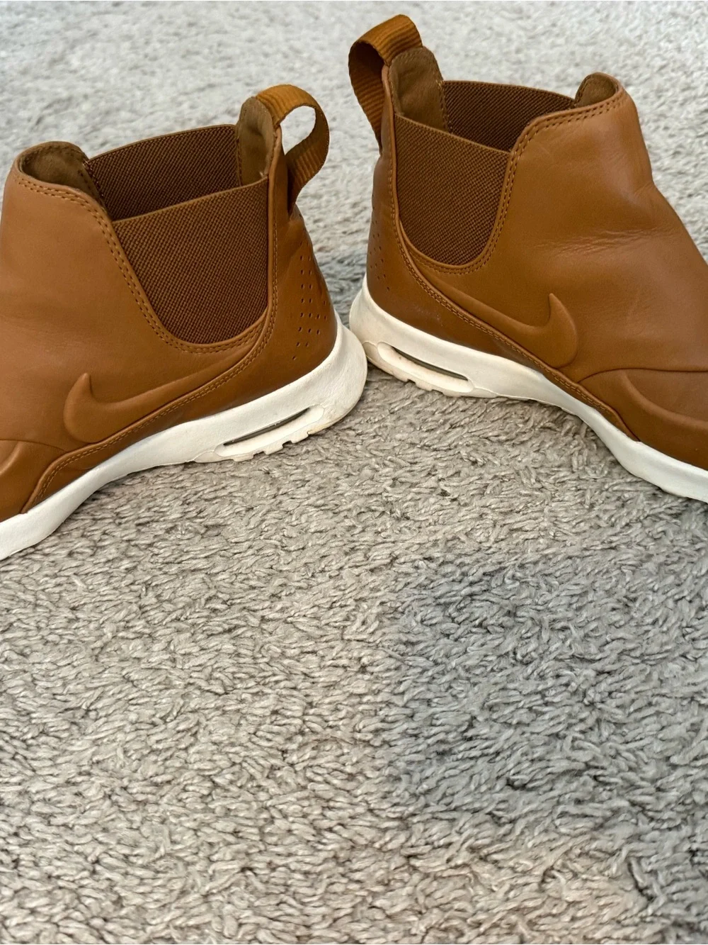 Nike Brown Thea air max Leather Slip-On Sneakers with White Sole size 8